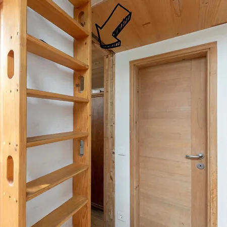 Iq Wood Apartment *