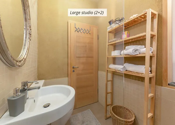 Iq Wood アパート