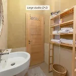 Iq Wood Lejlighed